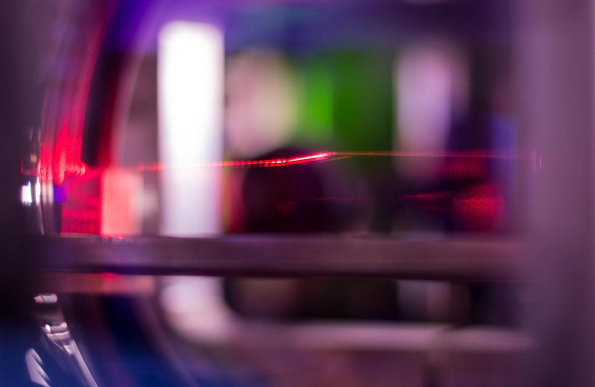 macinfosoft's tweet card. Using a mere 2,000 atoms of cesium, Professor Julien Laurat and his team at the Pierre and Marie Curie University in Paris have created the world's smallest mirror. According to postdoctoral fellow...