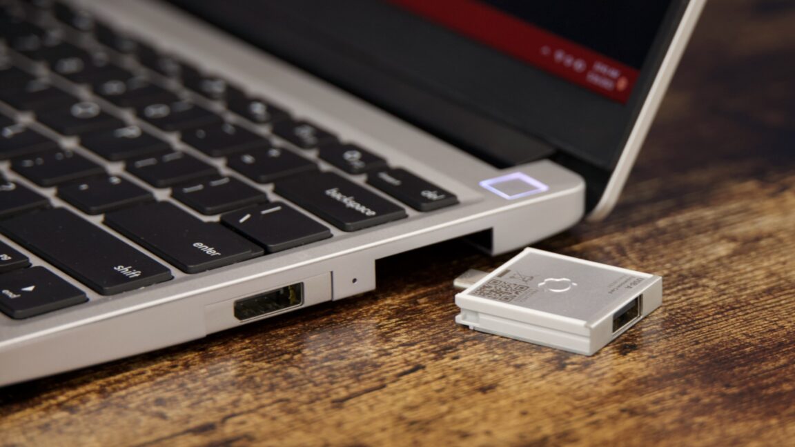 MisterTechBlog's tweet card. “We would have to sell the lowest-end SKUs at a loss.”…