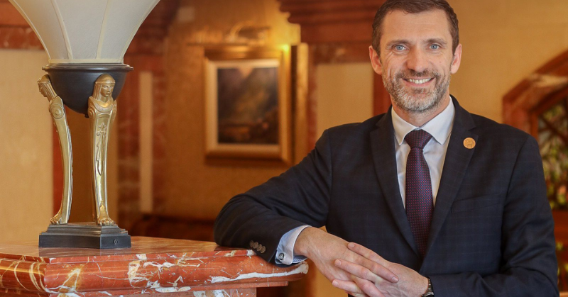 Tweet card summary image