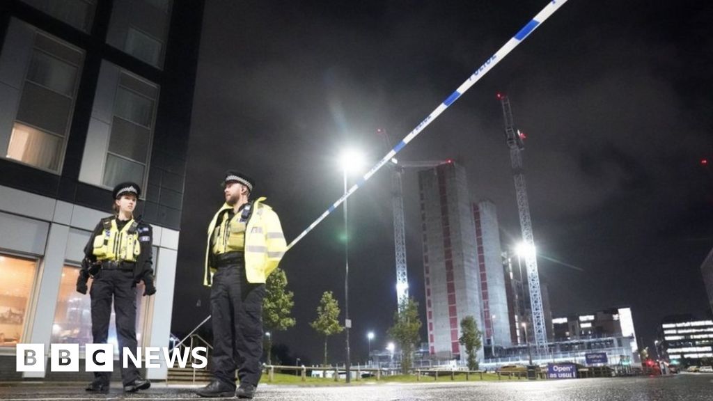 BBCLeeds's tweet card. The "industrial incident" prompted buildings to be evacuated and a cordon put in place.