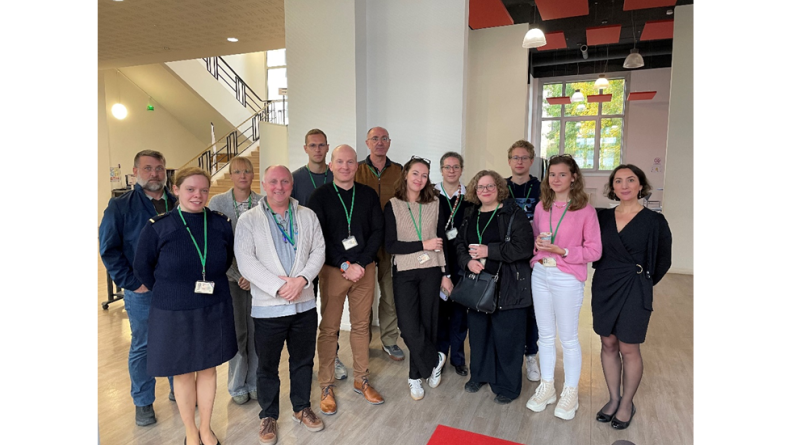 ComNumDef's tweet card. En tant que référent ministériel du numérique, le CND a conçu un programme de formation interne au profit des Responsables de Conduite de Projet (RCP).