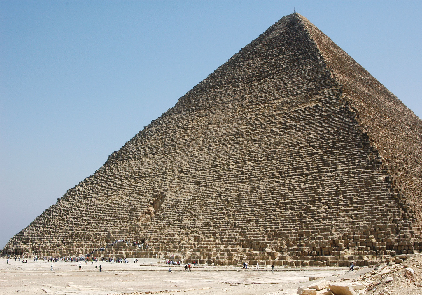 read_the_past's tweet card. The international ScanPyramids team has published a paper revealing more details about one of the voids discovered in the Pyramid of Khufu in 2016/2017 (see ...