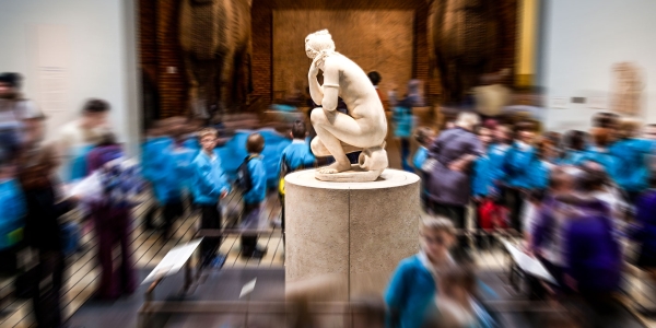 tes's tweet card. The DfE is introducing enrichment benchmarks to push schools to deliver more extracurricular clubs - but research shows that teachers are already working unpaid and out of hours to deliver such...