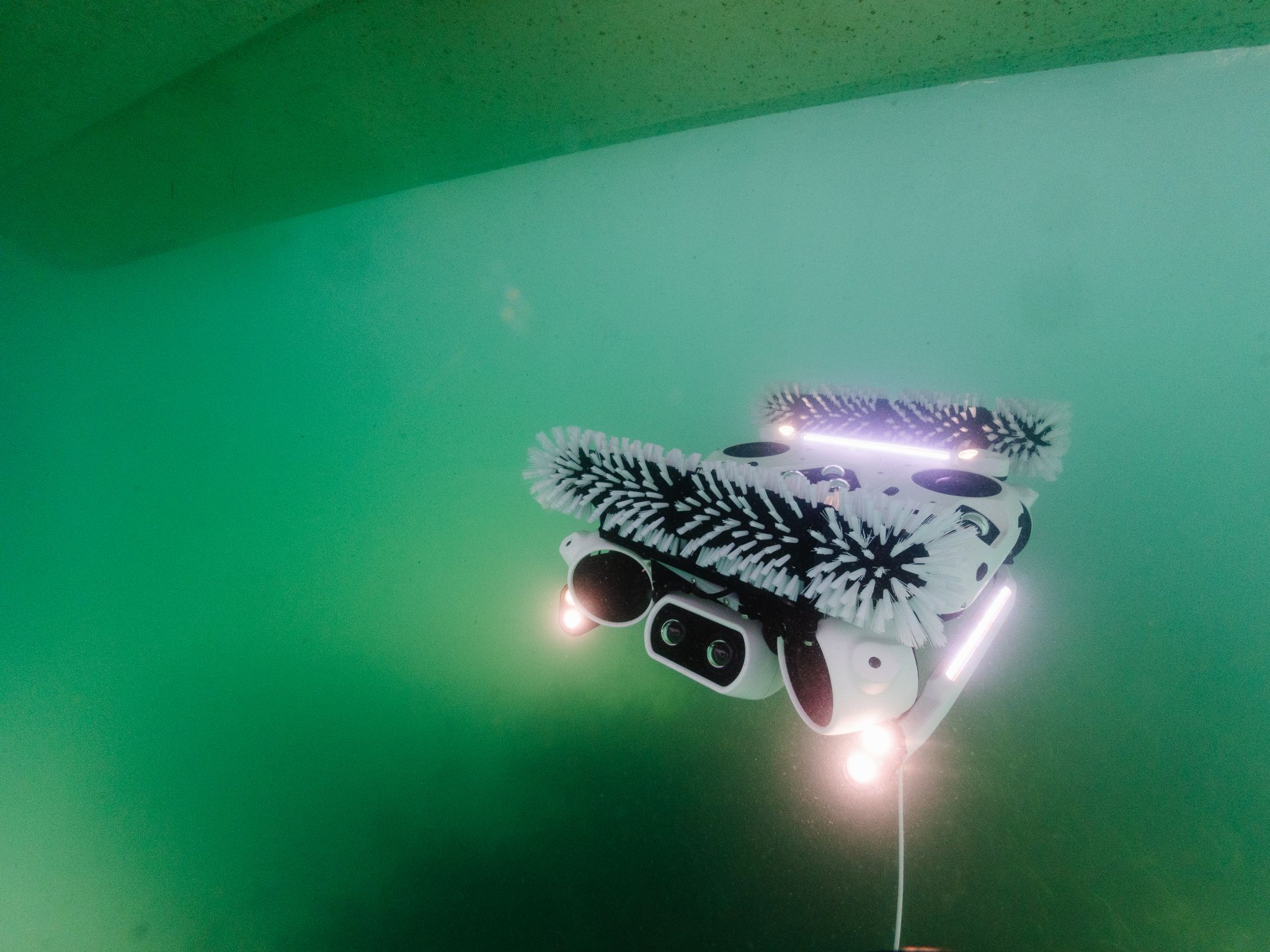 AustralianM's tweet card. Australian ocean robotics company Hullbot has secured $16 million in Series A funding to advance its mission of improving the environmental performance and efficiency of global shipping through...