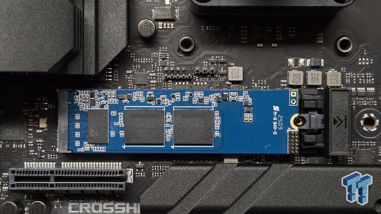 TweakTown's tweet card. Silicon Motion's first PCIe Gen5 DRAMless controller, when paired with class-leading TLC flash, is the all-around best SSD we've ever encountered.