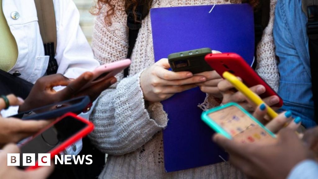 netsweeper's tweet card. Children's behaviour has improved at a school where pupils lock their phones away, says head teacher.
