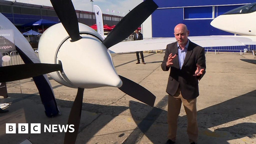 thinkfutureFAST's tweet card. The Israeli firm Eviation unveils a plane which can travel over 600 miles on battery power alone.