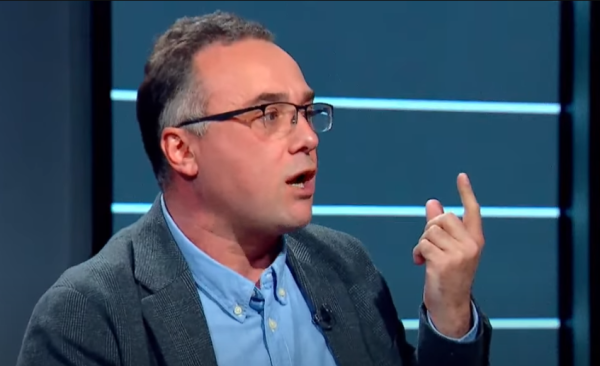 timerge's tweet card. მწერალი ლაშა ბუღაძე დღეს თბილისში დაანონსებული მასშტაბური აქციის მნიშვნელობაზე საუბრობს. მისი თქმით, ეს იქნება ისტორიული პროცესის ერთი ეტაპის დასასრული. მწერალი პირდაპირ ამბობს…