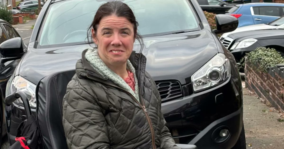 livingstreets's tweet card. Aideen Blackborough was left lying in the road after being forced to manoeuvre her way around a vehicle blocking the pavement in Great Barr