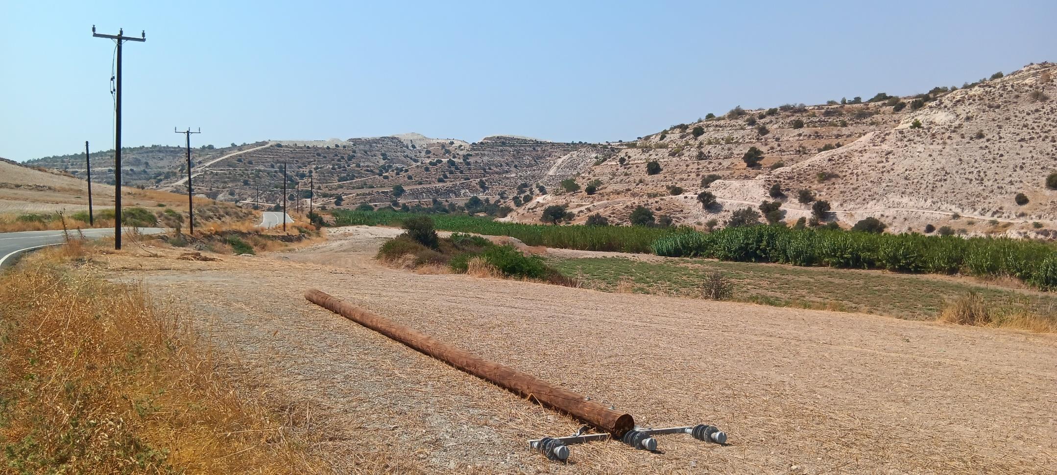 Mariosctf1's tweet card. Δεν έχει προχωρήσει στην επιβολή άμεσου τερματισμού των κατασκευαστικών εργασιών #philenews