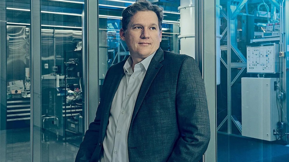 Forbes_es's tweet card. Hace medio siglo, una fábrica en Poughkeepsie, Nueva York, producía hardware informático. Las ganancias de las mainframes financiaban a empleados