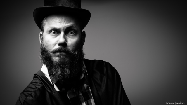 BlogChezBelette's tweet card.  » Profites ! la vie est trop courte pour se faire chier ! « 