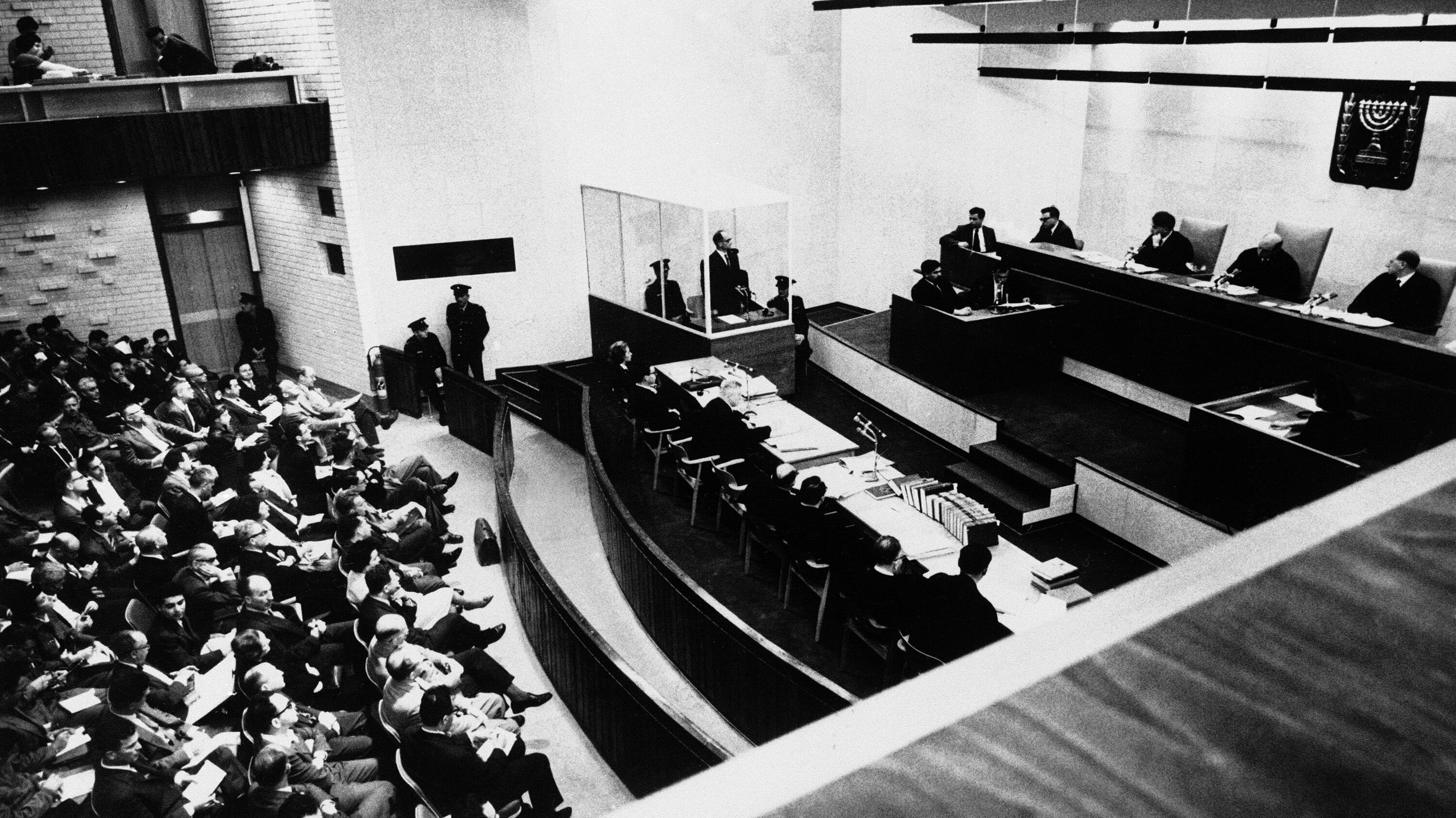 52Variables's tweet card. With the help of A.I., a historian has identified the killer in a 1941 image that defined the savagery of the Nazi regime.