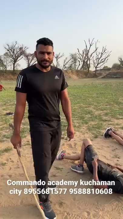 kldp381989's tweet card. देखो गोबर के ऊपर सो गयी यह लड़की आर्मी का जुनून ही ऐसा है #commando...