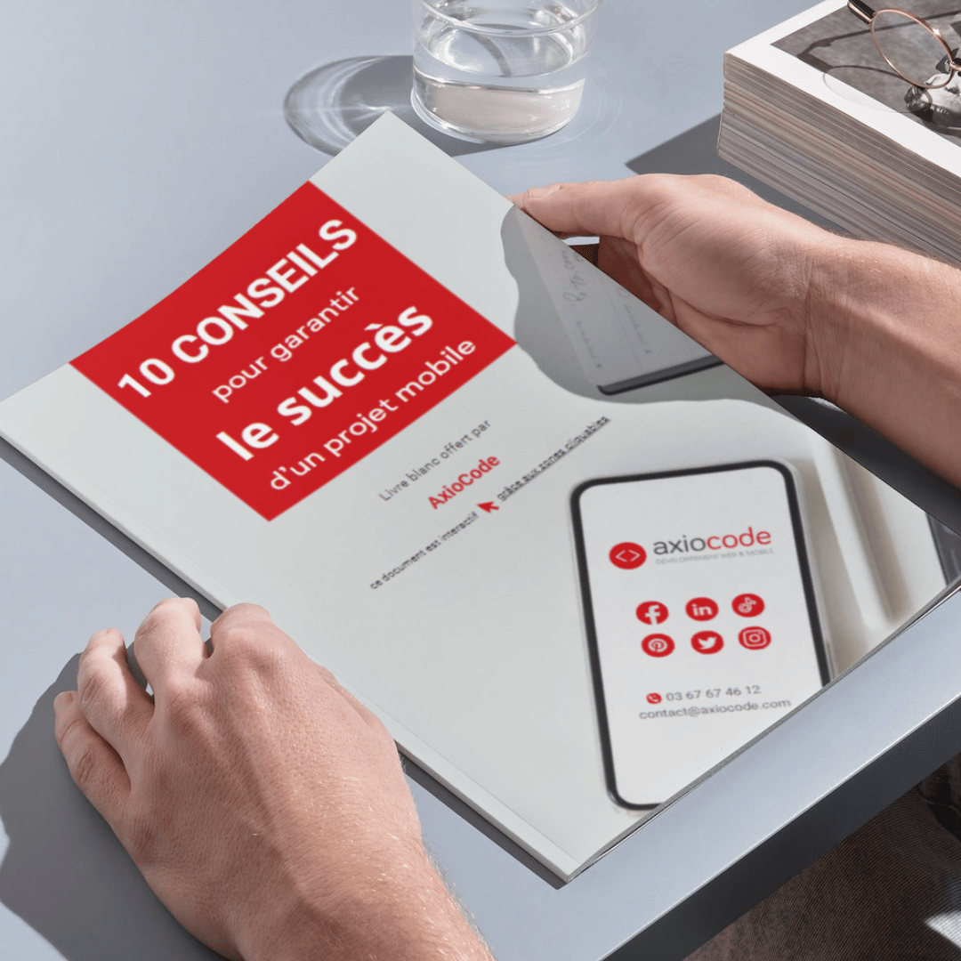 AxioCode's tweet card. Découvrez les 10 conseils pour garantir le succès de votre projet d’application mobile, de la stratégie au déploiement et à la promotion.