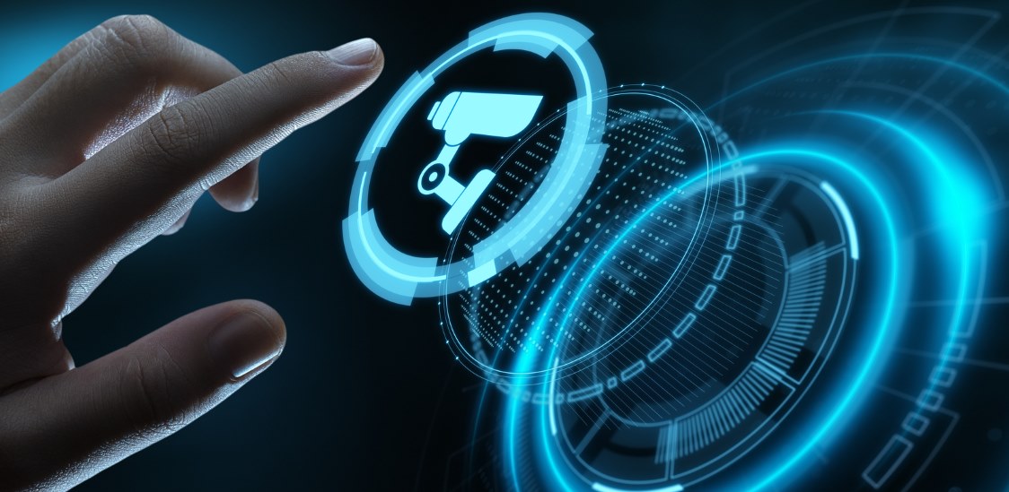 TheFastMode's tweet card. Fraud Can’t Be Fought in Siloes, But We Can’t Ignore Data Privacy Either