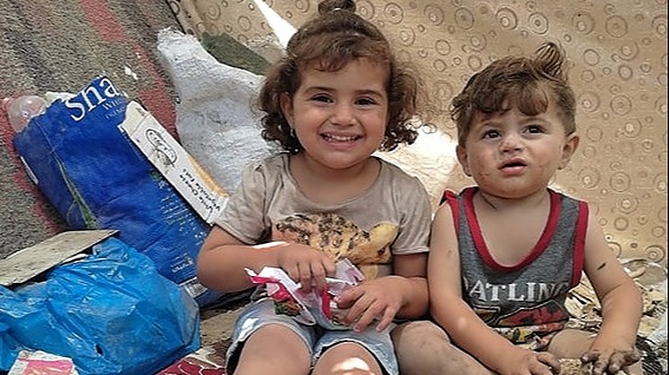 KosmaPolvo_'s tweet card. Moataz from Gaza needs your help to rebuild a life for his family. Before the war, we lived in a warm home, filled with love and laughter. Now, my family endures days in a tent that offers little...