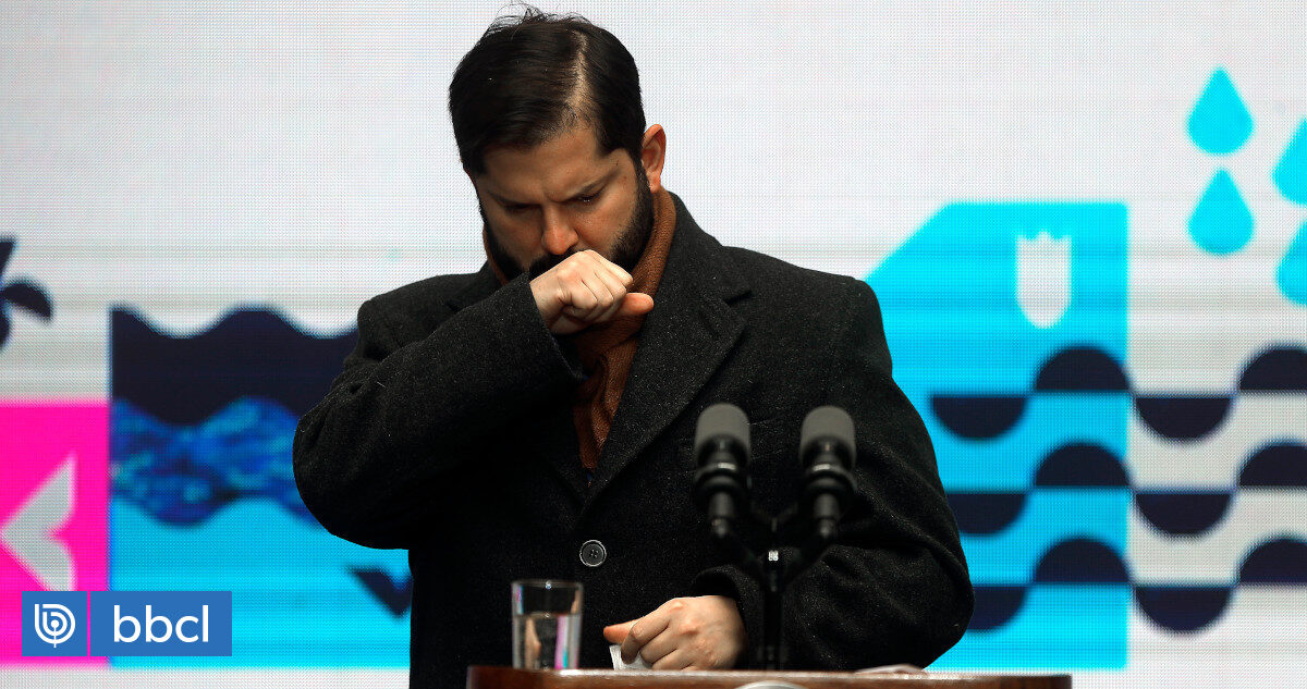 biobio's tweet card. En su última medición, la encuesta Pulso Ciudadano registró una caída en la aprobación del presidente Boric de 8,5 puntos, mientras que la opción Rechazo a la nueva Constitución alcanzó 44,4% de las...