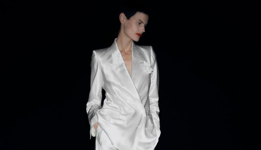 staronline's tweet card. Once reserved for the office, suits are making a stylish comeback, offering a versatile foundation that can be dressed up or down for any occasion.