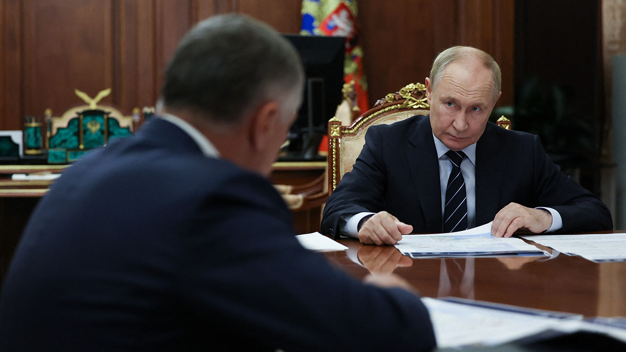 Monocle_Radio's tweet card. Moscow is hit with new sanctions from the EU and the US, we explore Art Basel Paris, hear how tariffs...