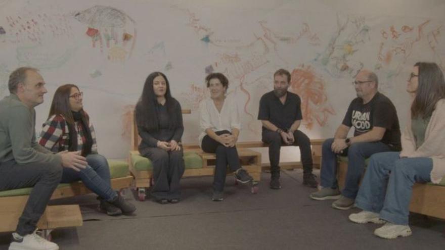 lanuevaespana's tweet card. Un nuevo proyecto en Asturias visibiliza el acogimiento familiar desde una mirada cercana y transformadora