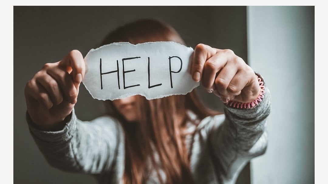 KazK2468's tweet card. Tag & App - Perpetrators of Domestic Abuse