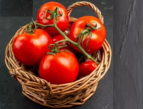 Savera_Jammu's tweet card. ठंड का मौसम शुरू होते ही जुकाम, खांसी, बुखार और इम्यूनिटी कमजोर होने की शिकायतें बढ़ जाती हैं। ऐसे में टमाटर के सेवन से इन समस्याओं से दूर रहा जा सकता है। लाल टमाटर जितने टेस्टी होते हैं, उतने ही...