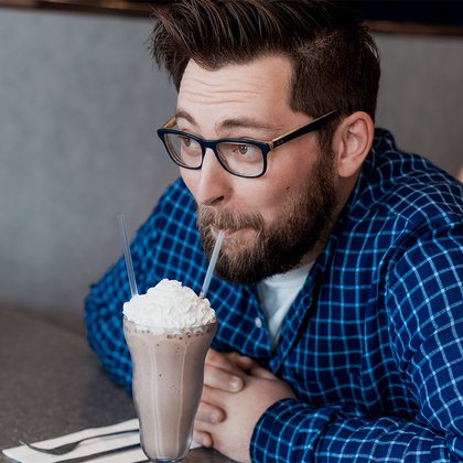 Tweet card summary image