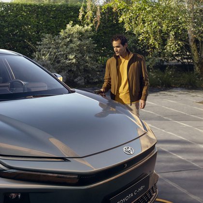 Tweet card summary image