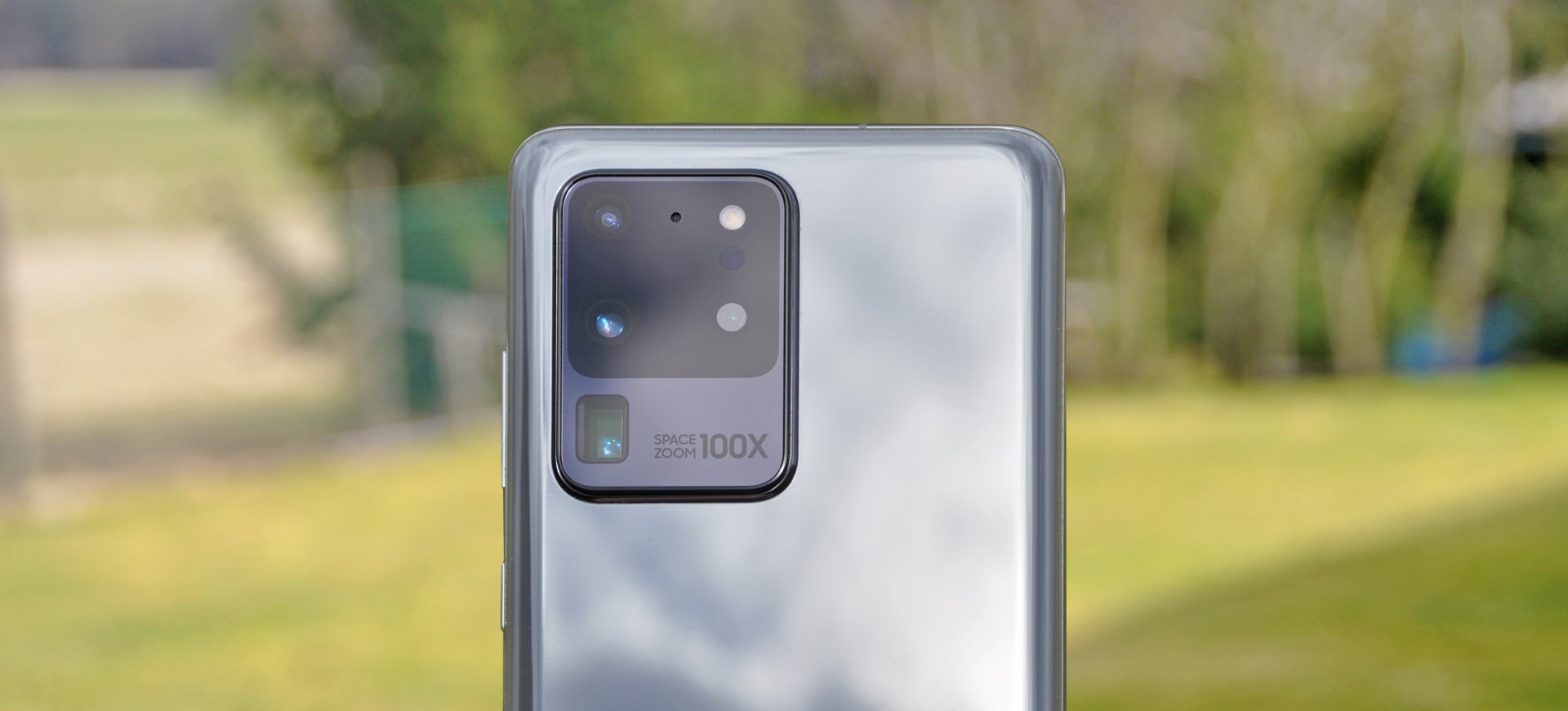 geekspacecz's tweet card. Z hlediska softwarové podpory dnes patří ve světě Androidu na absolutní špičku Samsung. Pravidelně takto obhospodařuje obrovské množství zařízení, a