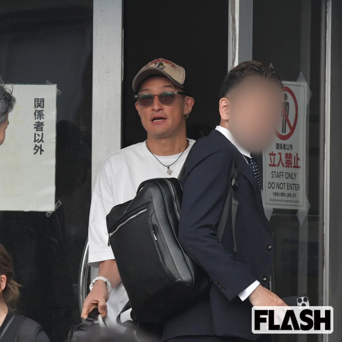 richitagu304's tweet card. 松岡昌宏がSTARTO社を退所するとの報道についてFLASHが伝えた。松岡の新たな動きを受け、Xでは「TOKIO再結成」を望む声もあるという。芸能プロ関係者は、再結成が実現するとしても時間がかかるとみている