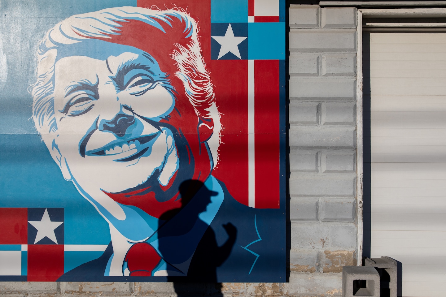 FareedZakaria's tweet card. A permissive Supreme Court and a supine Congress have turned the executive into something the Framers feared.