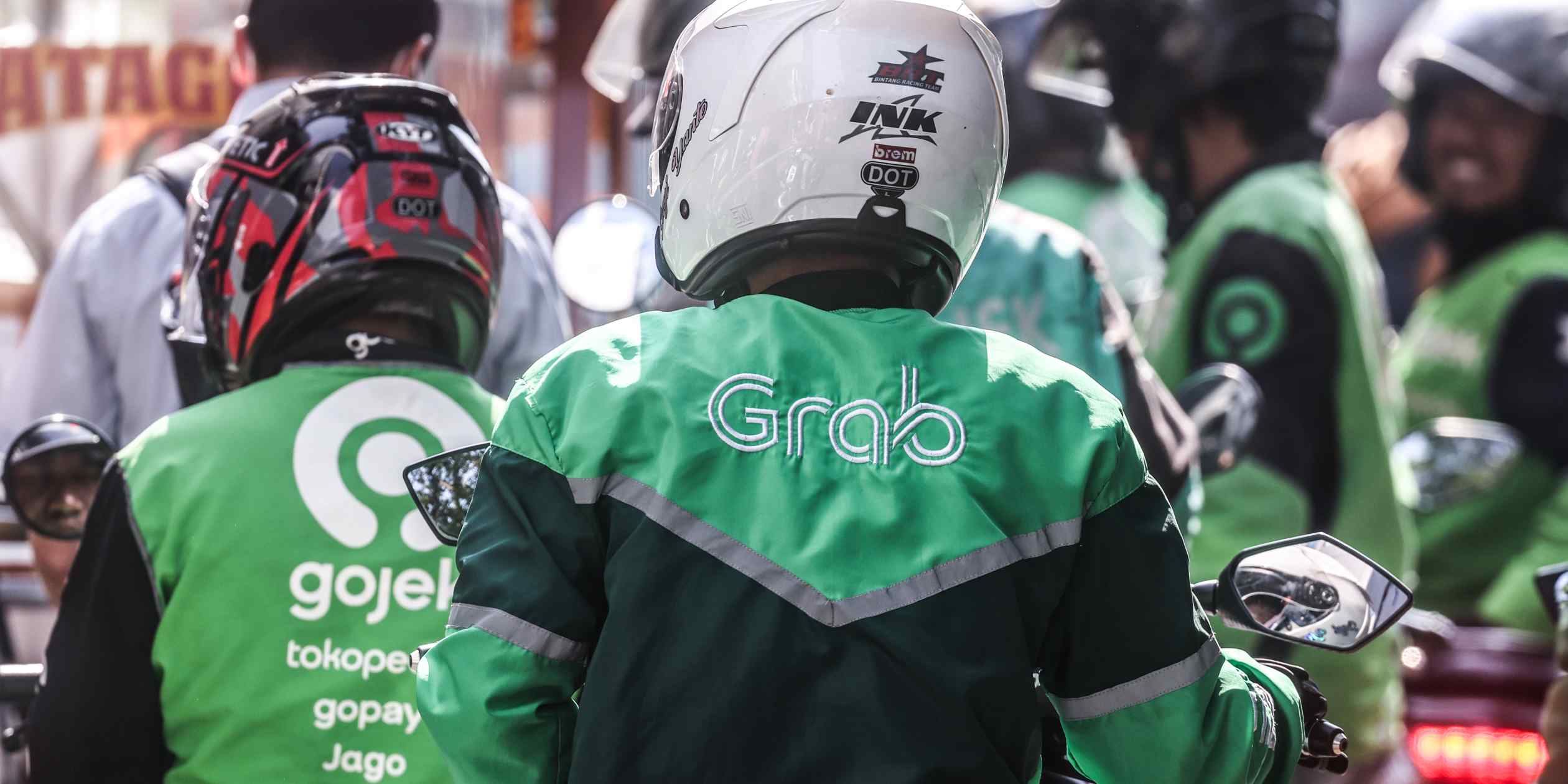 CurtisSChin's tweet card. Bar for a deal would be 'very high,' Alex Hungate says at Vietnam business summit