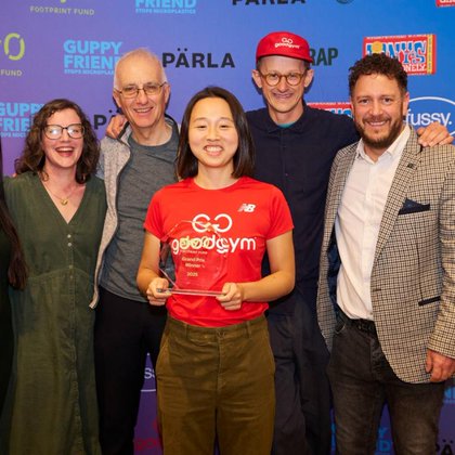 Tweet card summary image