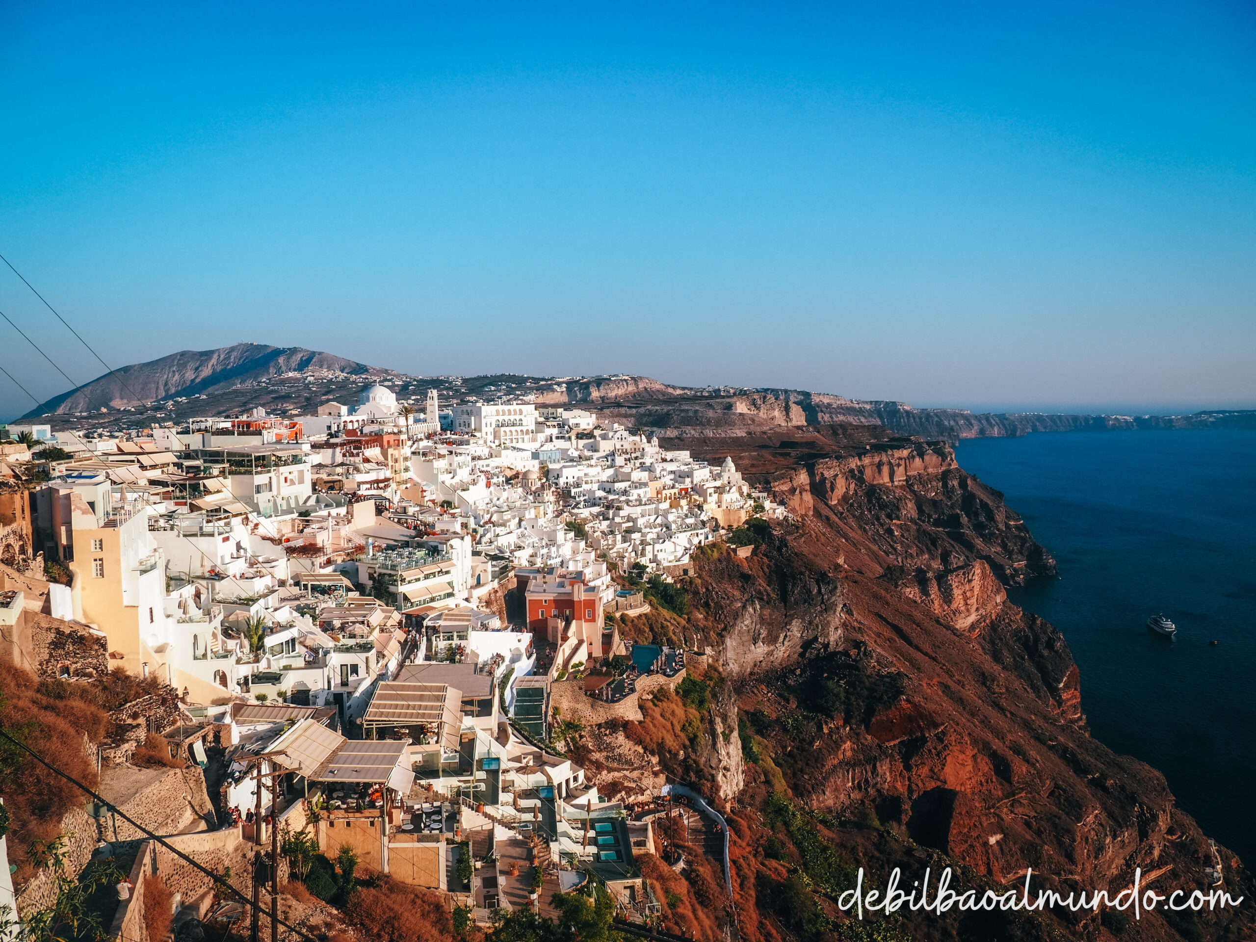 debilbaoalmundo's tweet card. Ruta completa de 3 días en Santorini con la ruta diaria detallada, mapas y todos los consejos necesarios para conocer la preciosa isla.