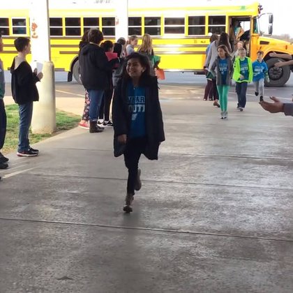 Tweet card summary image