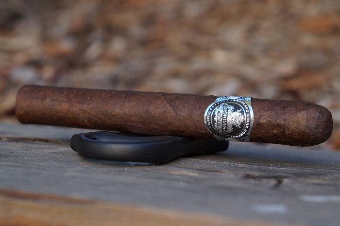 DevelopPalates's tweet card. The Broncano Classic Silver Toro is a solid cigar that would be on a whole other level if the second third was the profile throughout. It took some time for the cigar to take off, and unfortunately...