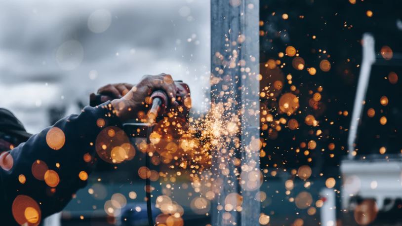 GLWEngineering's tweet card. When you’re looking for outsourced structural metal fabricators, it’s important to determine whether they are the best fit for your project or not beforehand...