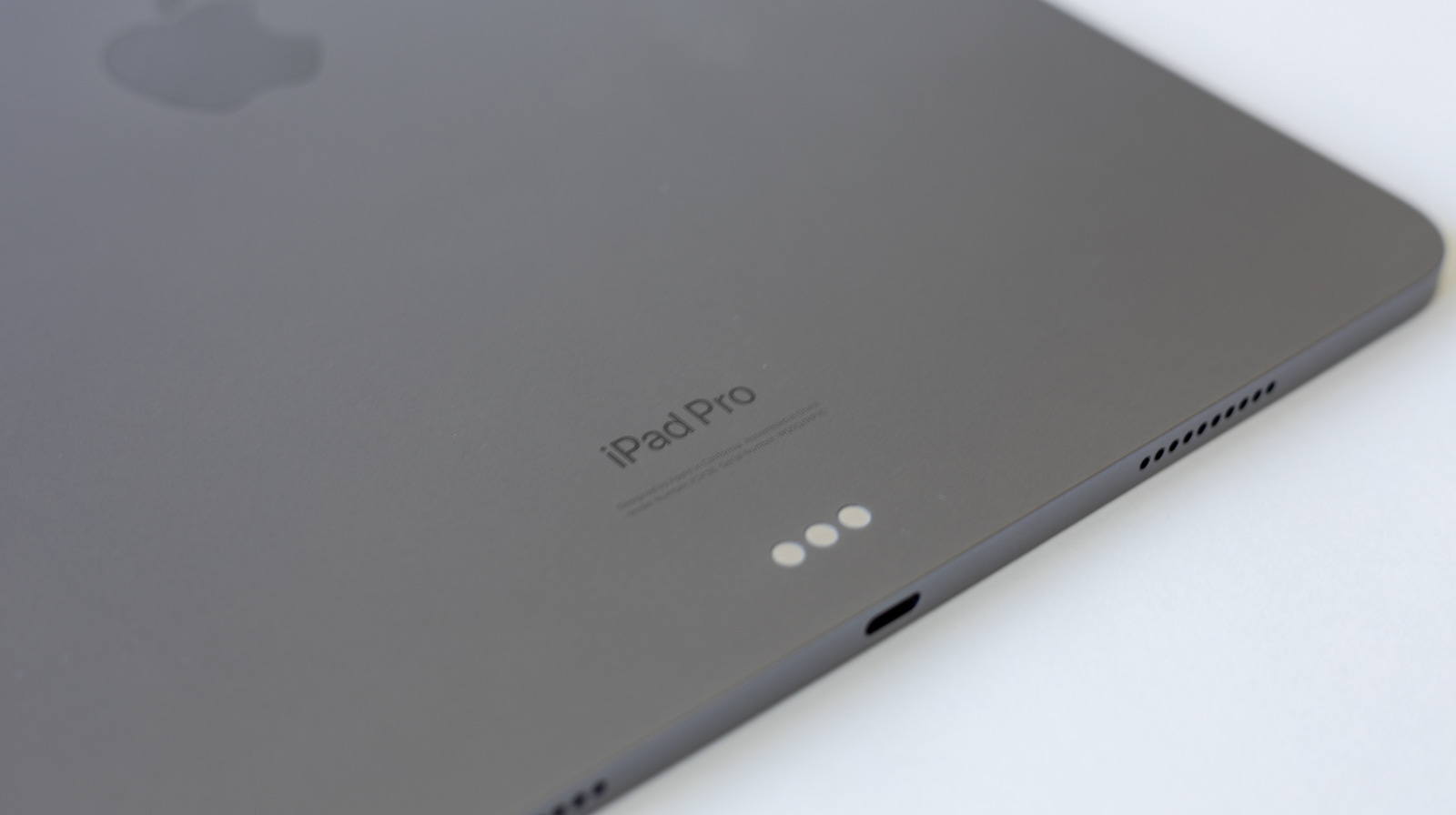 BGR's tweet card. From connecting external drives to using a mouse and keyboard to convert your iPad into a portable computer, here are five ways to use the USB-C port.