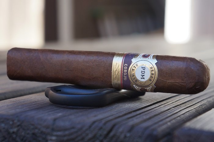 DevelopPalates's tweet card. The Perla del Mar Corojo Double Toro had an average flavor profile throughout, focused around the toasted cedar and earth. There were some nice supporting notes, but nothing that really elevated the...