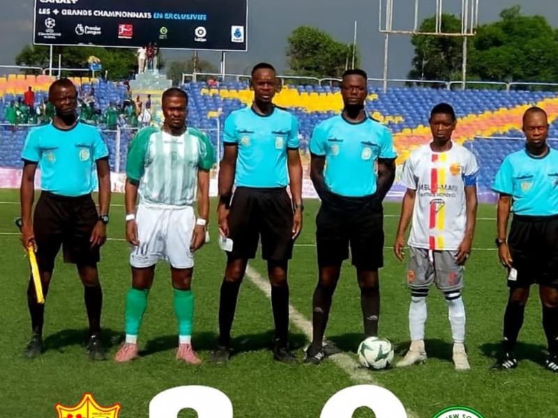 footcd's tweet card. Le Sa Majesté Sanga Balende de Mbuji mayi, au Kasaï-Oriental, s'est défait facilement ce vendredi 28 novembre 2025 de New Soger de Lubumbashi, au stade Frédéric Kibassa Maliba de la commune de Kenya...