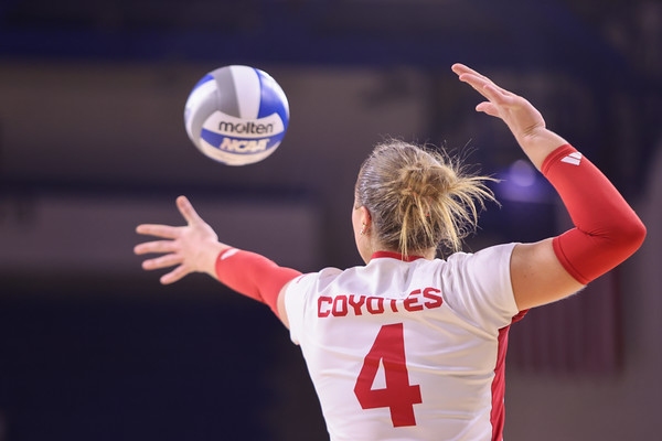 sampsonsnapshot's tweet card. South Dakota Coyotes against the St. Thomas Tommies on November 24 at First Bank and Trust Arena for the Summit League Volleyball Championships in Brookings, South Dakota.