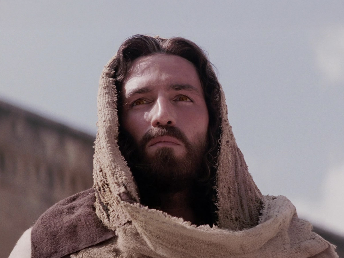 CSLewisDaily's tweet card. Netflix viewers raise concern over missing Isaiah 53 prophecy in "The Passion of the Christ", sparking debate.