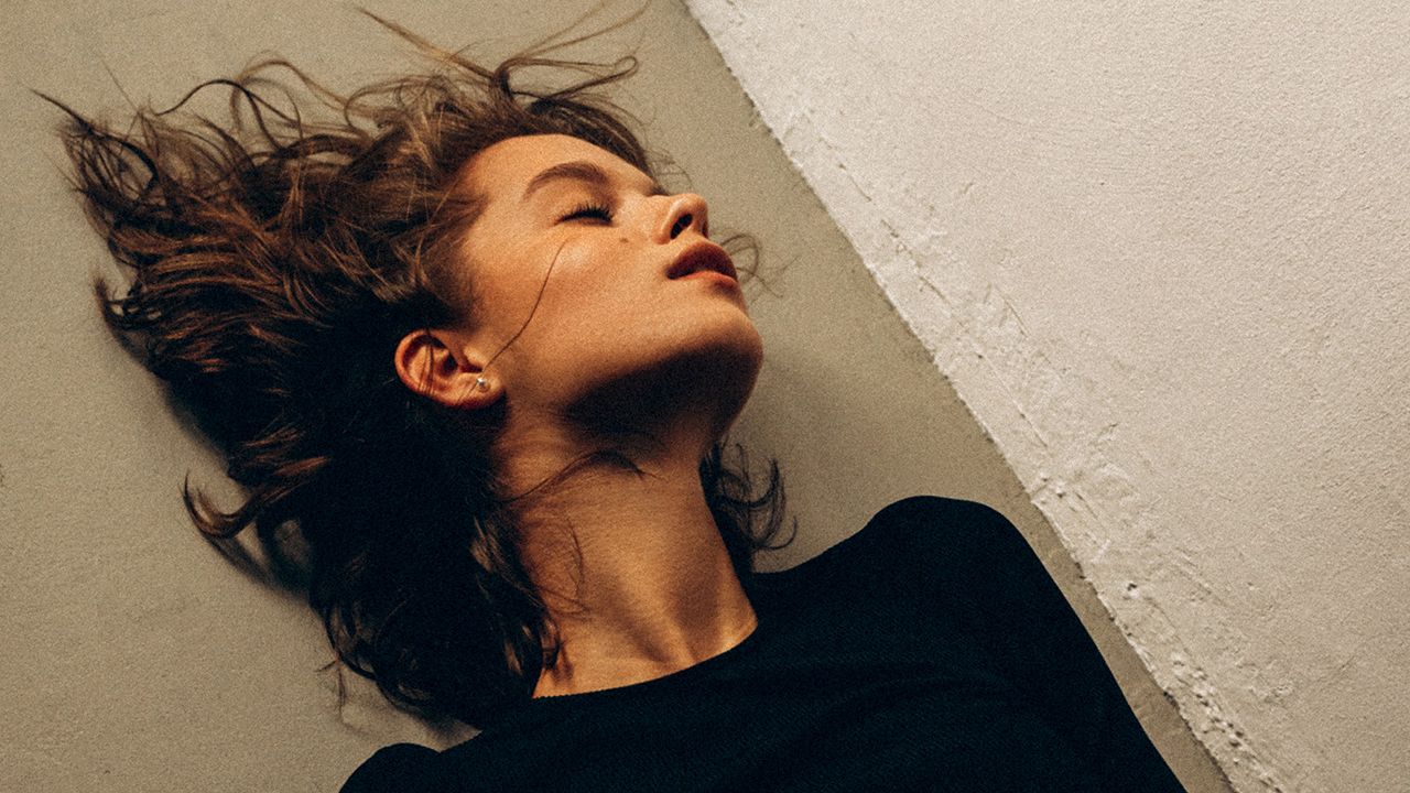 BritishVogue's tweet card. Fro Jessica Scemama, back pain was a constant companion – until she committed to Pilates.