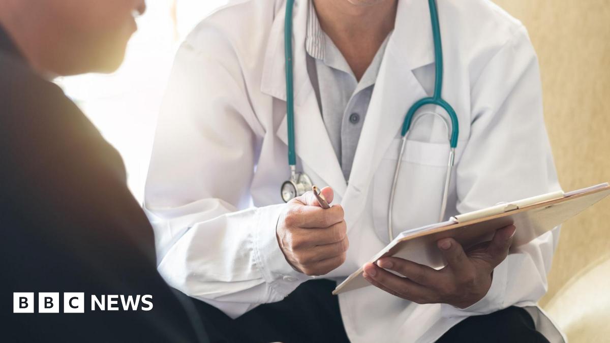 rupertbu's tweet card. It recommends that only men with a confirmed genetic risk of prostate cancer should be screened for the disease.