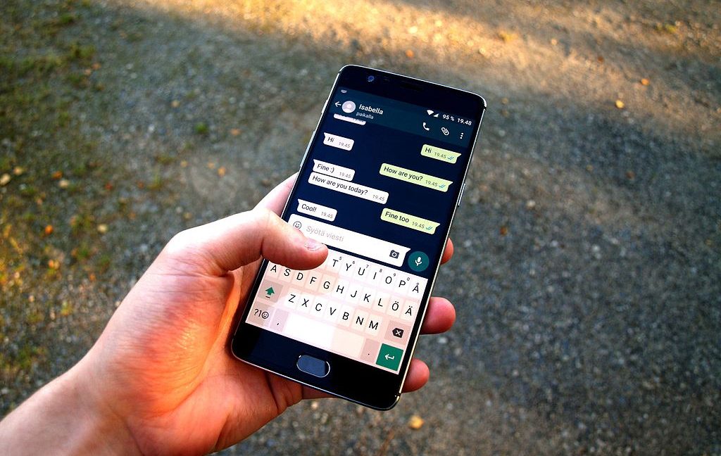 jonathanward's tweet card. Attacks used app’s call function. Targets didn’t have to answer to be infected.
