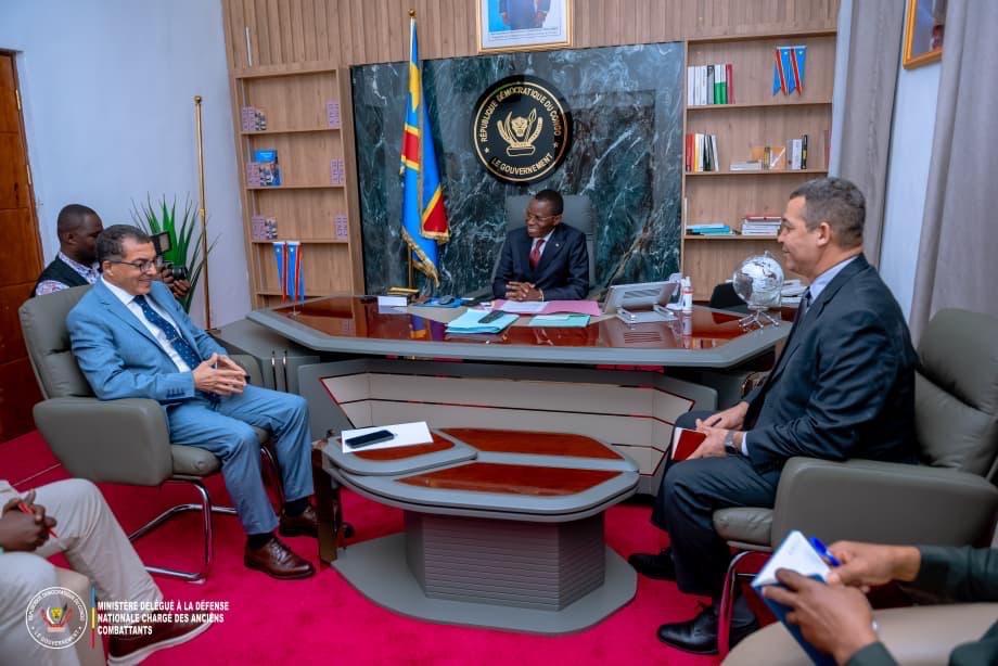 rdc_directcd's tweet card. Kinshasa, le 27 novembre 2025. La République démocratique du Congo sera bientôt dotée d'une loi portant statut des anciens combattants. Pour enrichir davantage le travail en cours, le Ministre...