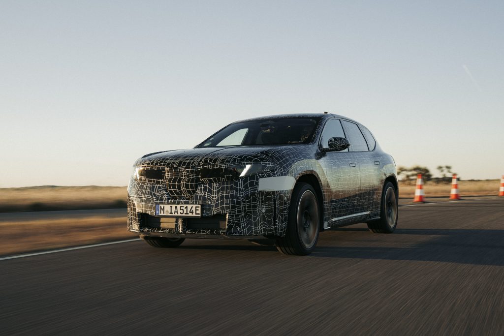 techyourseat's tweet card. L'automobile, sans prise de tech