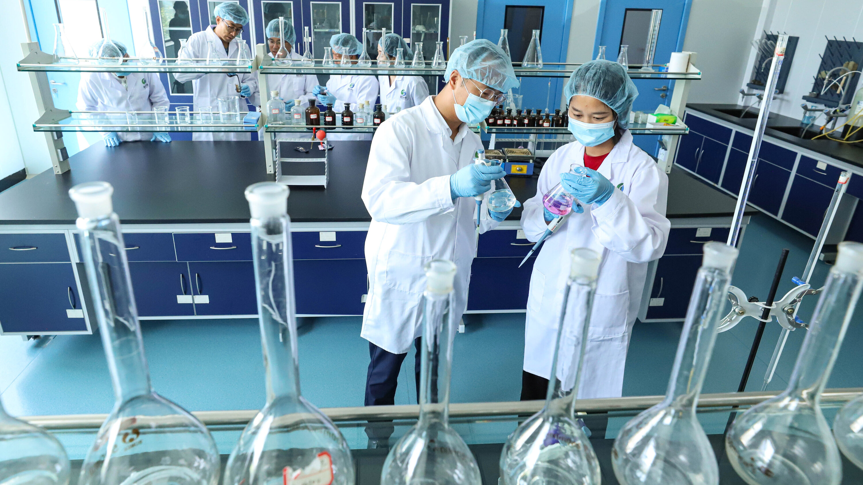 ShahramSN's tweet card. Behind the scenes, major pharmaceutical companies and Trump-tied billionaires are furiously lobbying in opposite directions over proposed anti-China measures.