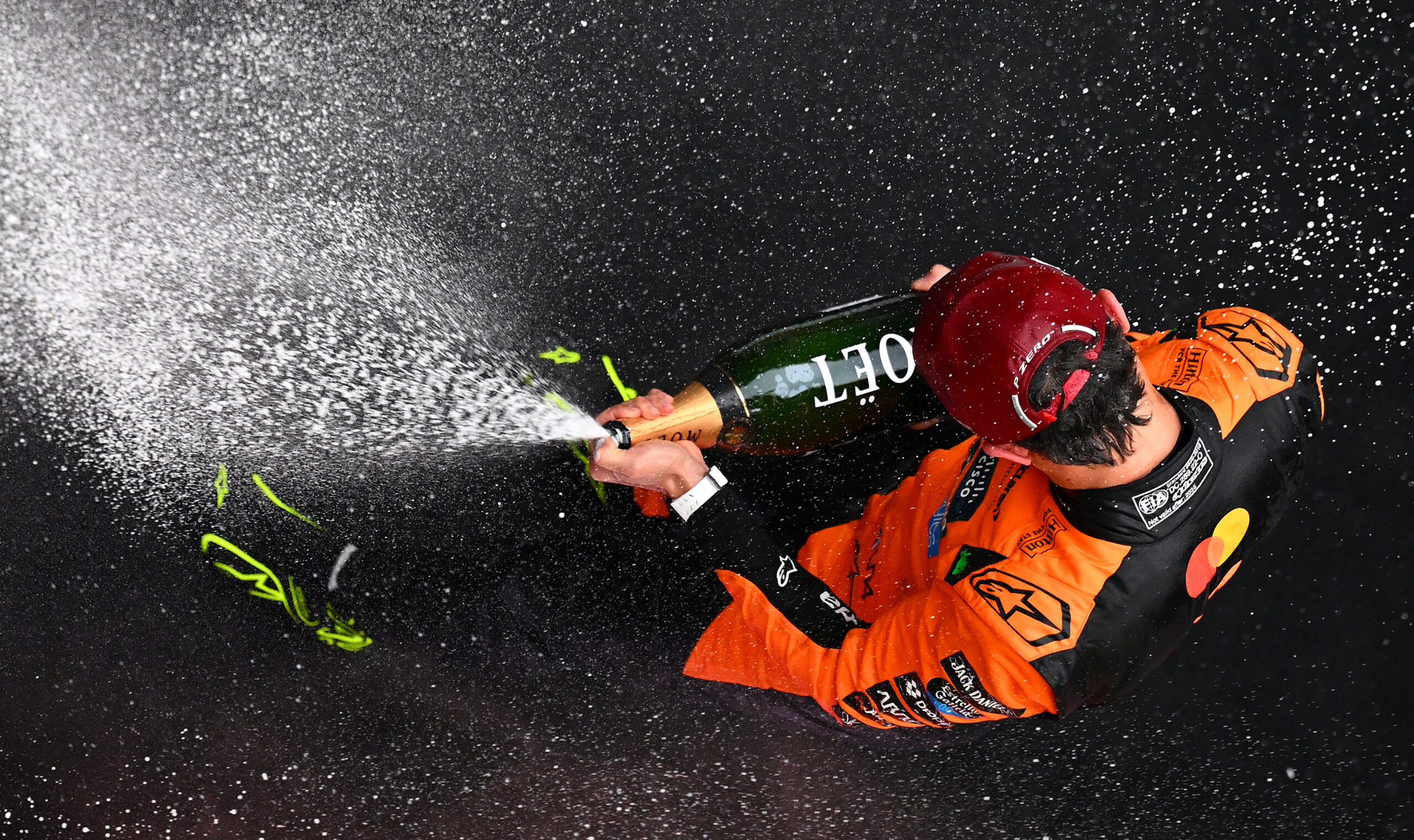 Formule1's tweet card. Lando Norris kan zich tijdens het aankomende sprintweekend in Qatar voor het eerst tot kampioen kronen. Lees hier wat de Brit moet doen!